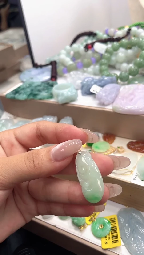 颈饰未镶嵌翡翠078多样性发货