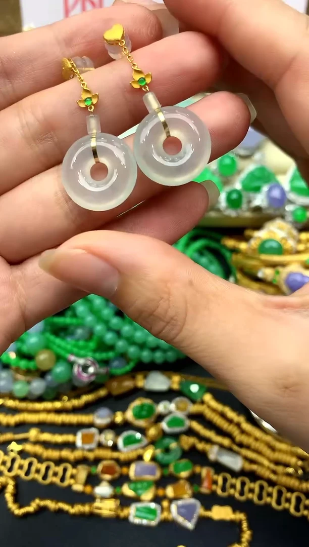 18K金镶嵌翡翠耳饰318 -中国好珍宝