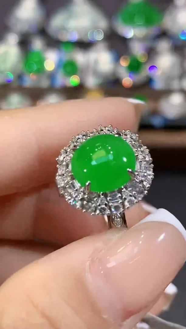 18K金镶嵌戒指翡翠A83