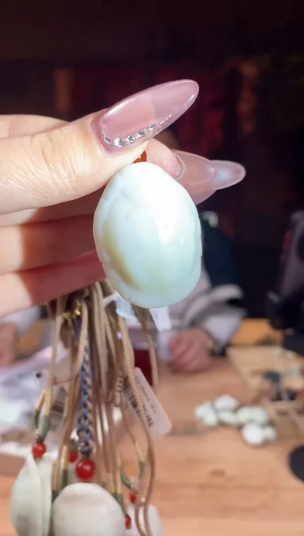 和田玉未镶嵌颈饰D405