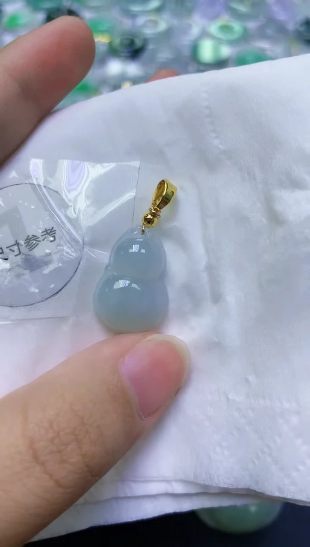 翡翠未镶嵌颈饰 天然缅甸翡翠A货