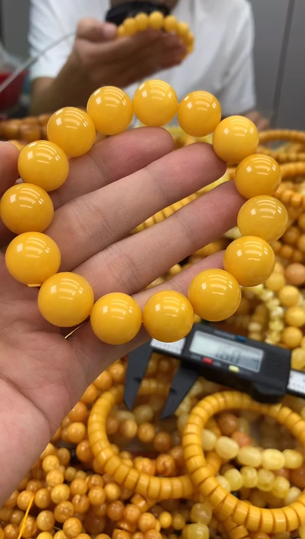 裸石蜜蜡未镶嵌手串