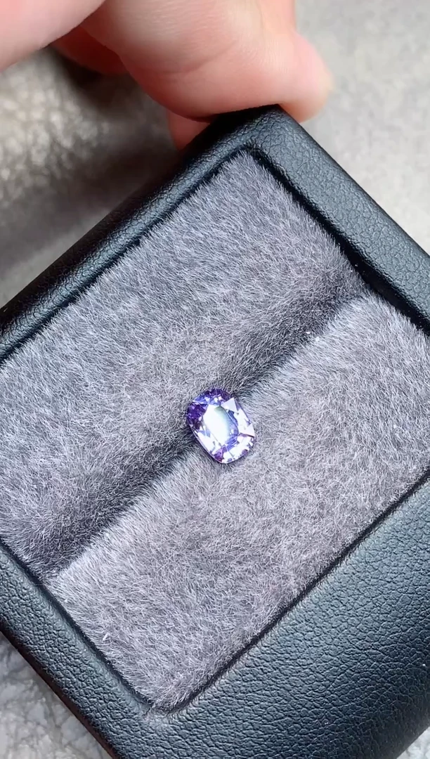 【闪购商品】彩色蓝宝石裸石未镶嵌1.29ct 无烧 紫蓝宝  ZZH