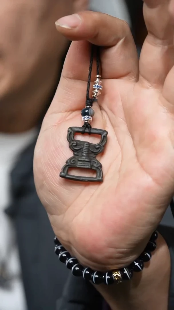 【闪购商品】老扣（多样性发货，发其一）