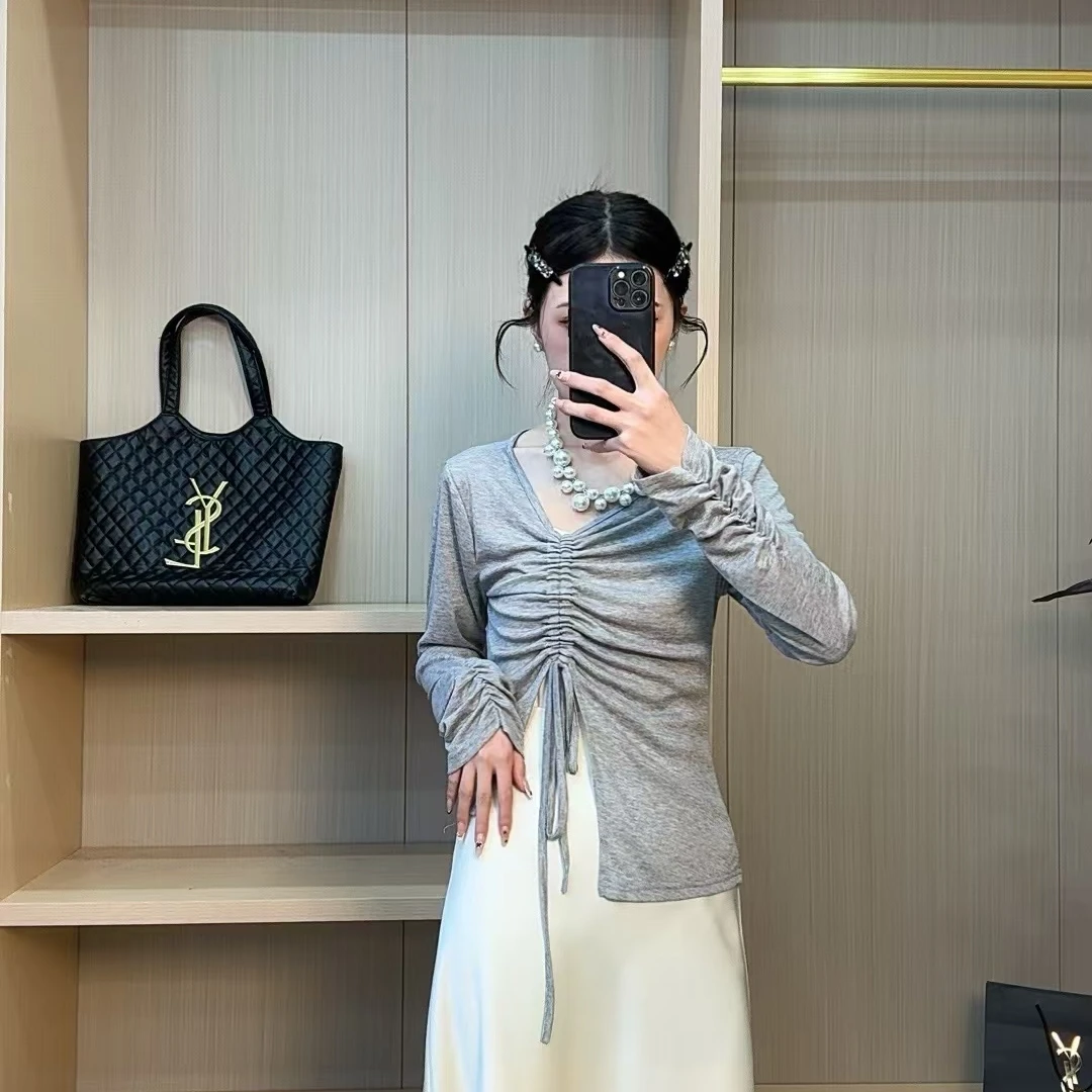 韩国东大门秋季新款斜领抽身褶皱T恤女显瘦百搭设计感开叉