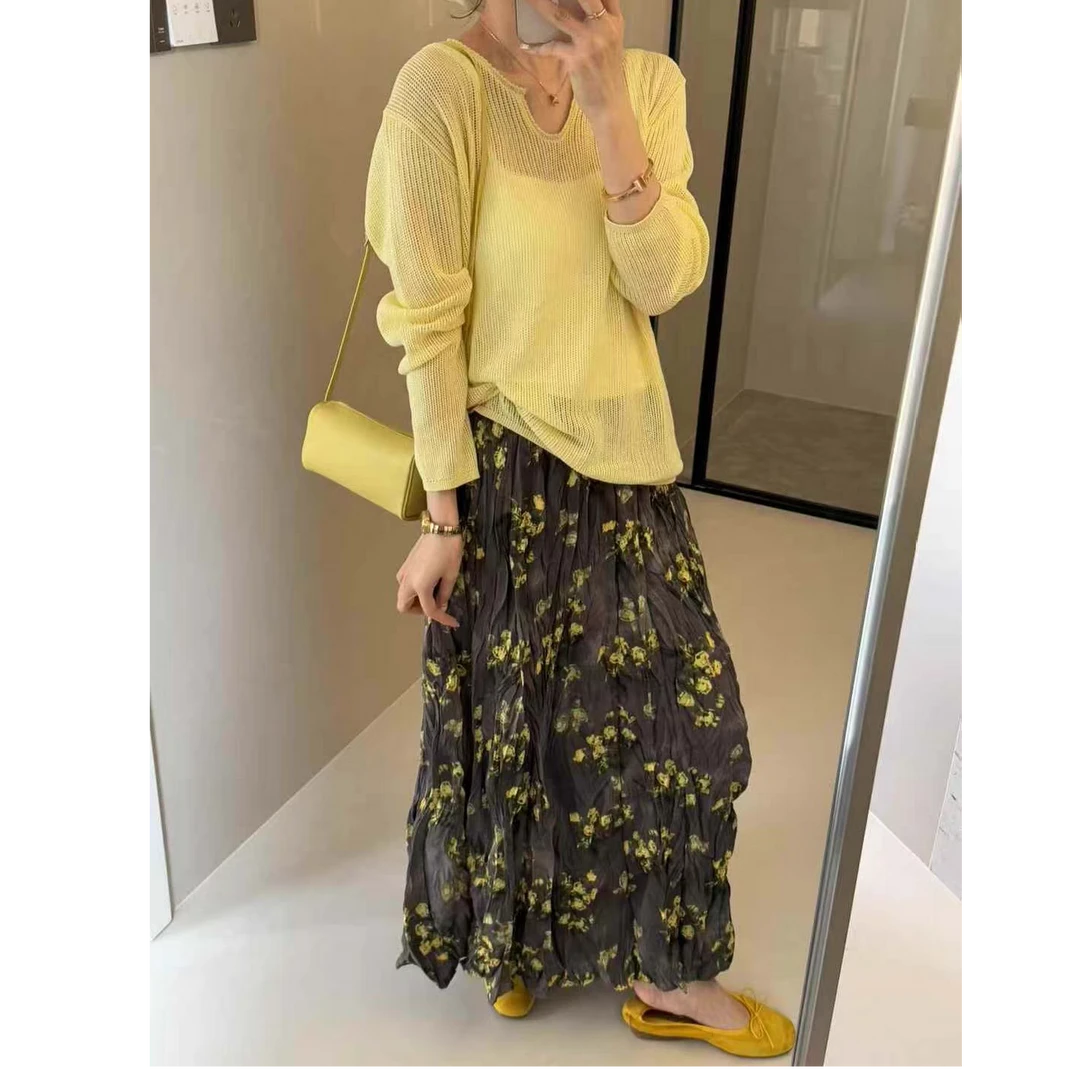 325-3韩版V领冰丝长袖针织衫女+新款时尚百搭碎花半身裙两件套