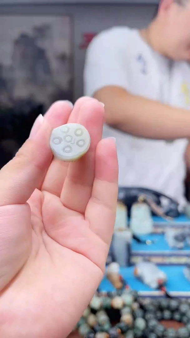 和田玉未镶嵌挂件1