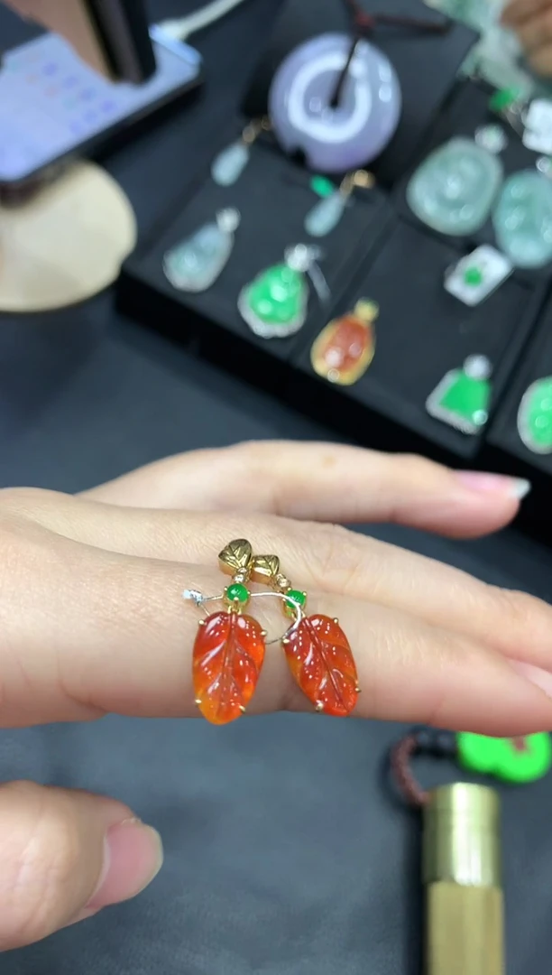 【闪购商品】翡翠耳饰18K金镶嵌耳钉