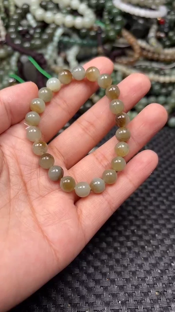 和田玉未镶嵌颈饰1