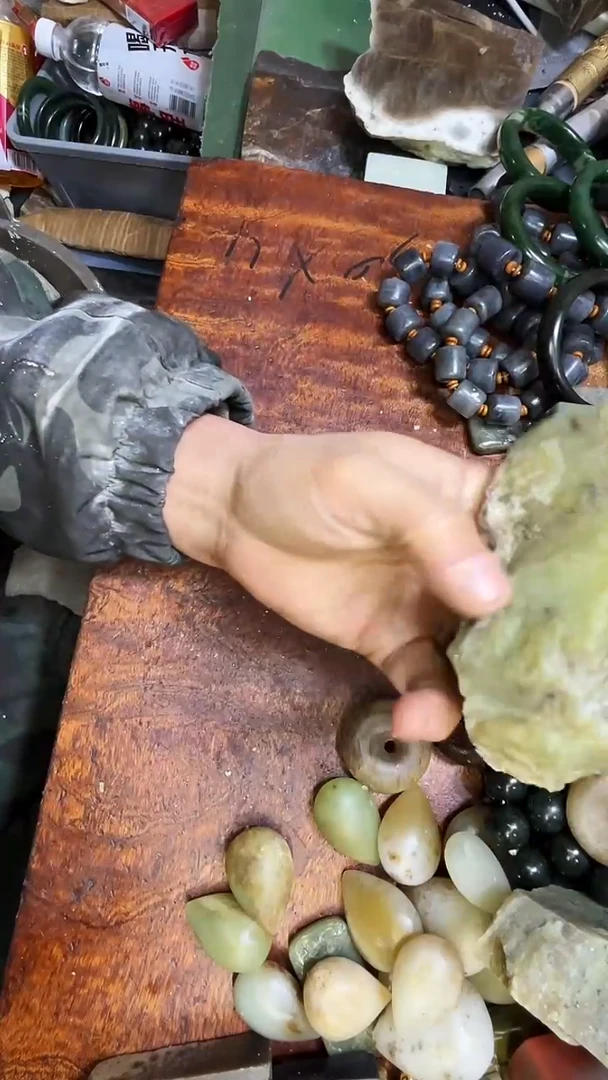 未镶嵌和田玉珠宝半成品1