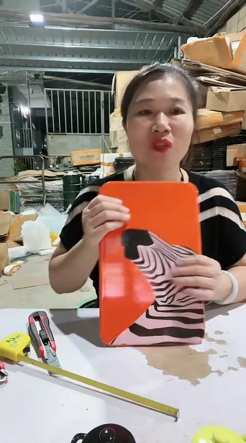 瑕疵橙色菜板一个