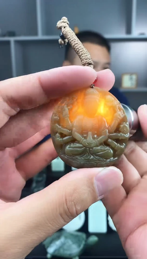 和田玉未镶嵌颈饰1