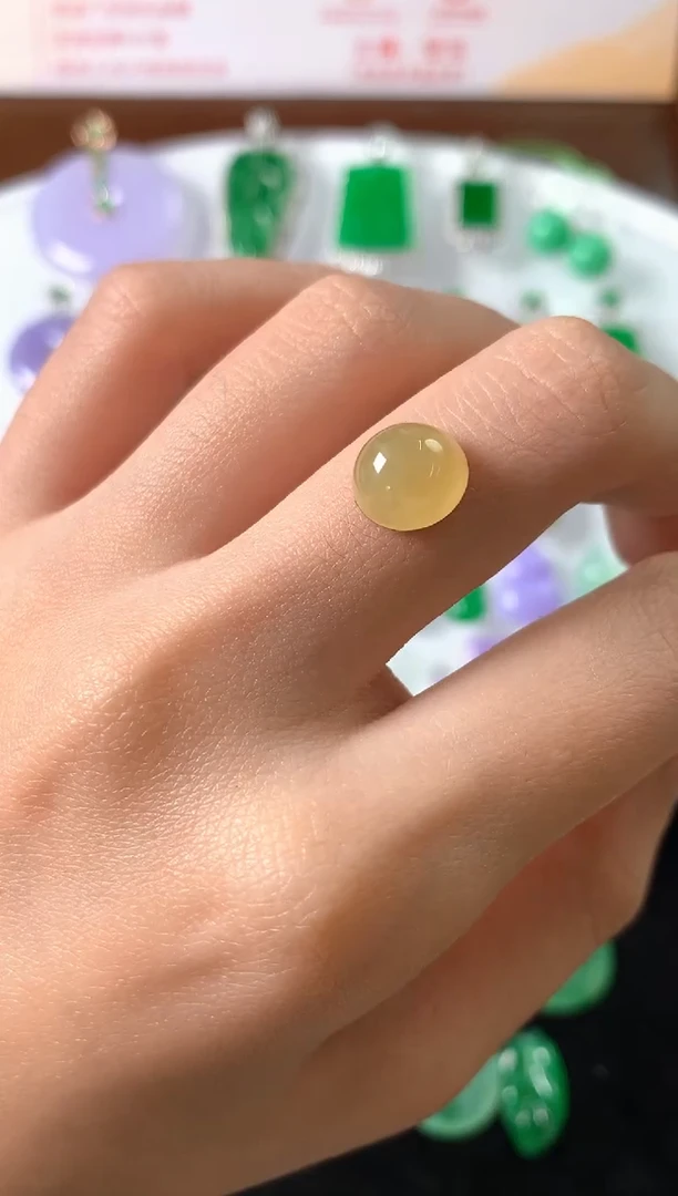 未镶嵌定制翡翠裸石（定制镶嵌）