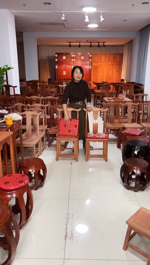 花梨木类家具打蜡小官帽小巴花一对
