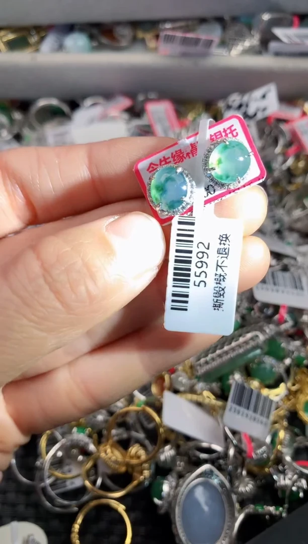银S925镶嵌戒指翡翠4        5