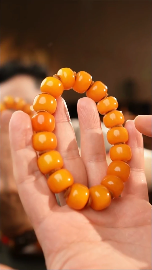 琥珀颈饰未镶嵌16+蜜蜡手串