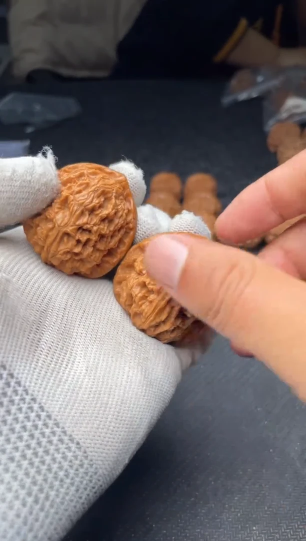 把件桃核a166   水龙纹 40尺