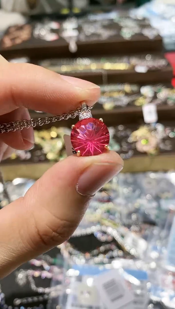 【闪购商品】托帕石颈饰银S925镶嵌吊坠