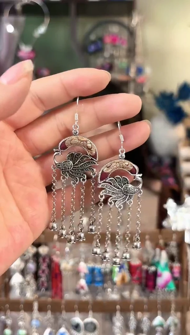 彩云南阁非遗老绣苗银饰品298