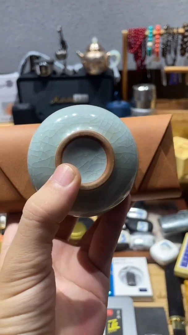 瓷片闪购商品 如图所示