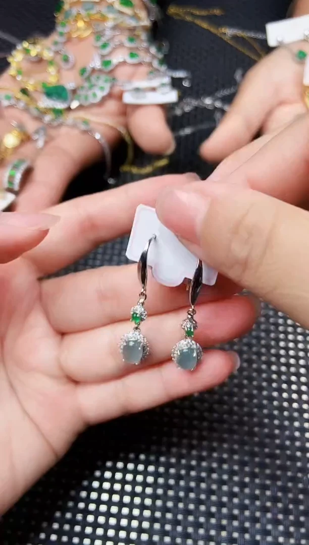 翡翠未镶嵌耳饰111111111