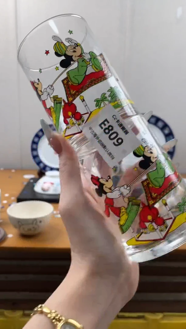 瓷片是***哇E809满18包邮发货海外瓷器默认瑕疵