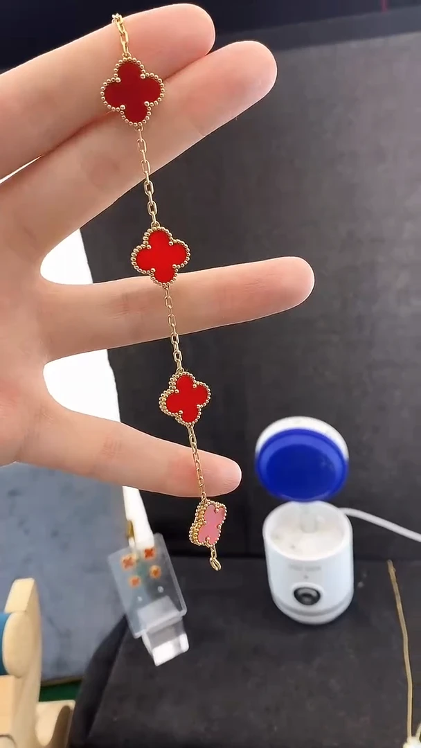 玛瑙/玉髓手链18K金镶嵌.