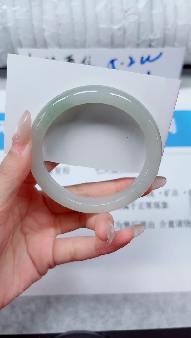 未镶嵌手镯石英质玉207-56
