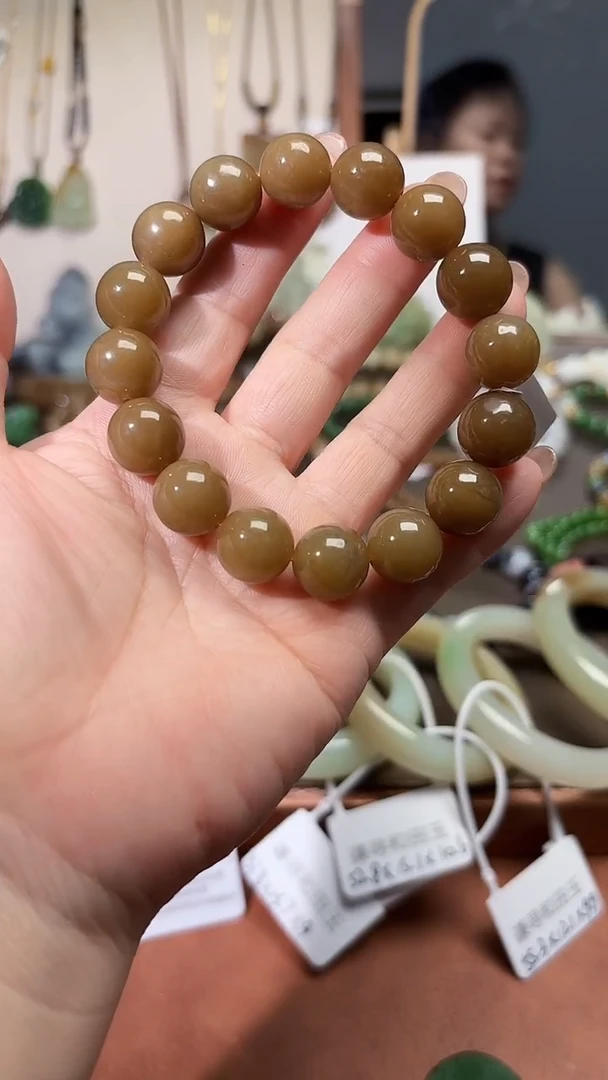 未镶嵌手串和田玉1
