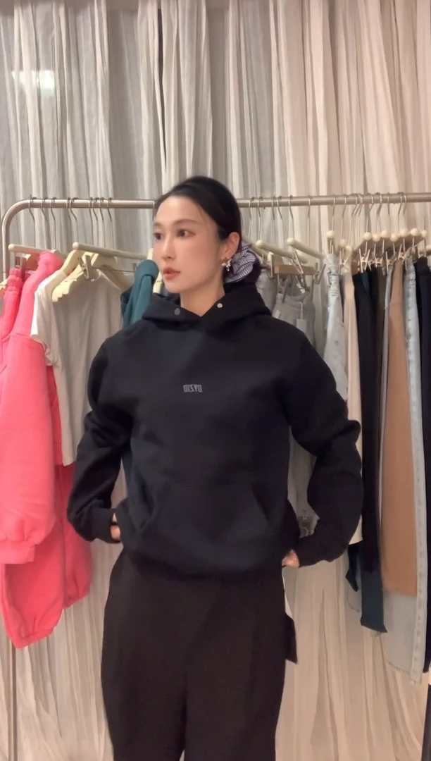 男女同款连帽卫衣特价
