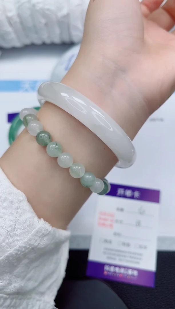 石英质玉手镯未镶嵌162-58/59