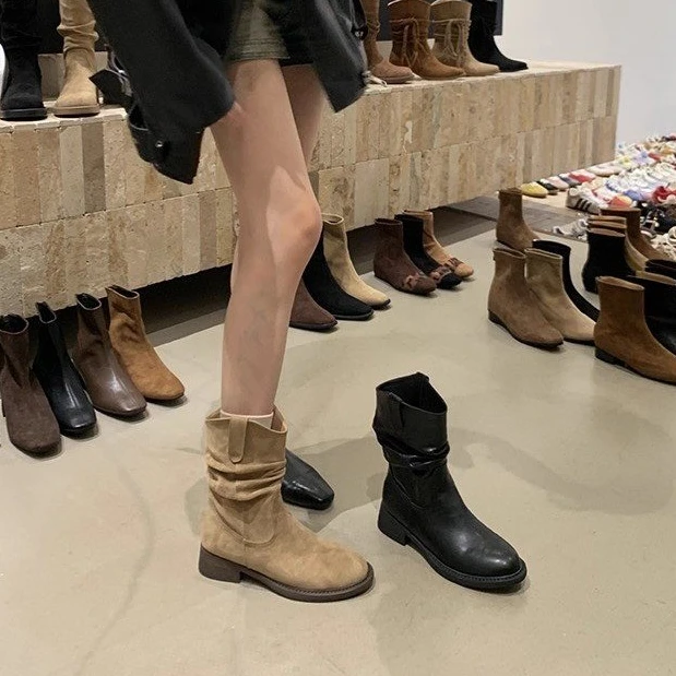 粗跟女靴子复古绒面杏色西部堆堆靴短筒靴2025新款V口显瘦短靴女