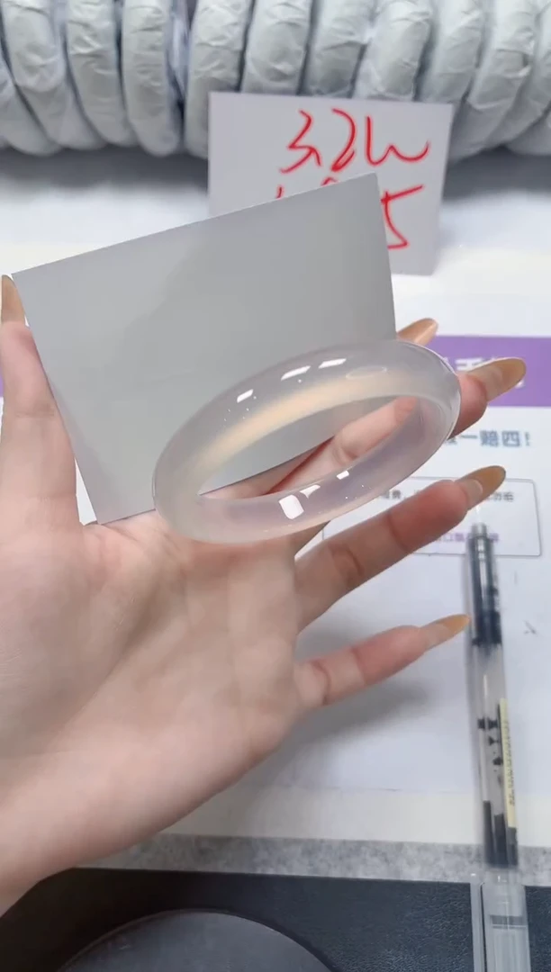 石英质玉手镯未镶嵌209-56荔枝