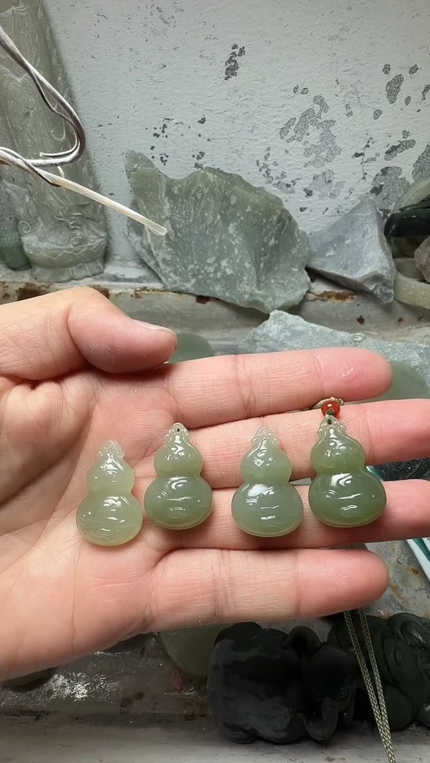 吊坠(不含链)未镶嵌和田玉葫芦 拍一发一 商品多样性发货