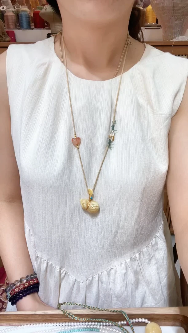 未镶嵌项链蜜蜡西****妇天然蜜蜡葫芦吊坠