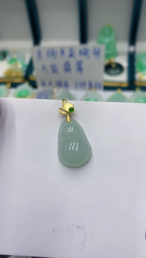 颈饰未镶嵌翡翠缅甸翡翠A货