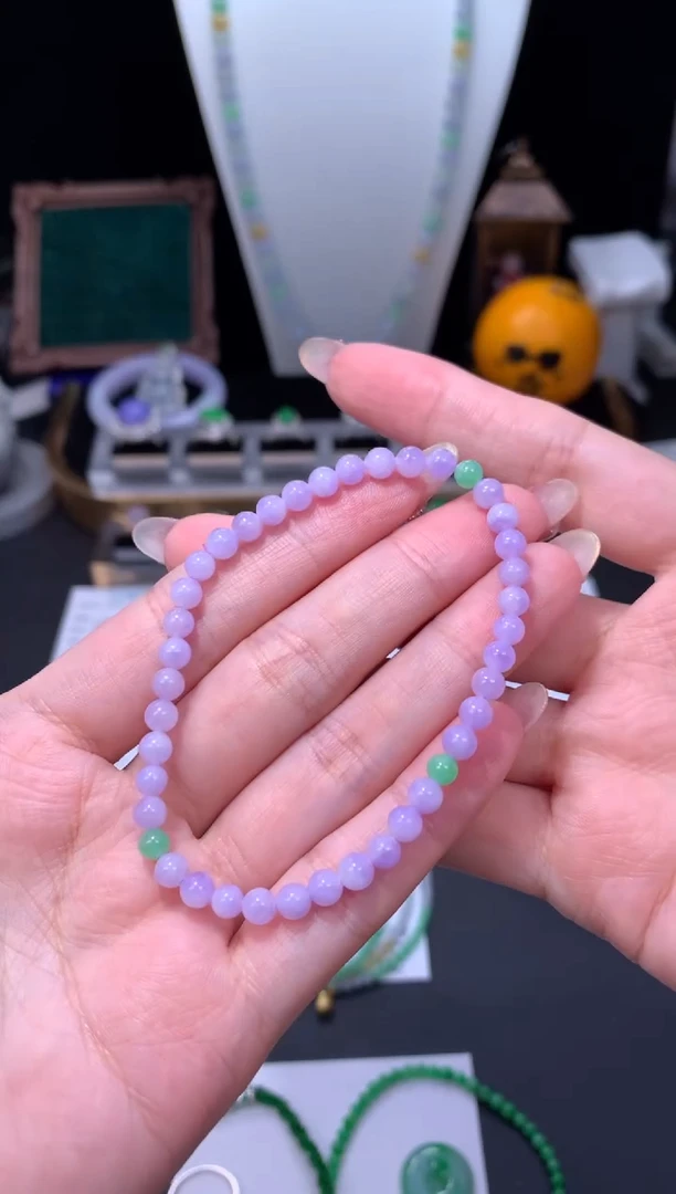 未镶嵌定制翡翠48小时鉴赏期 退货不扣服务费