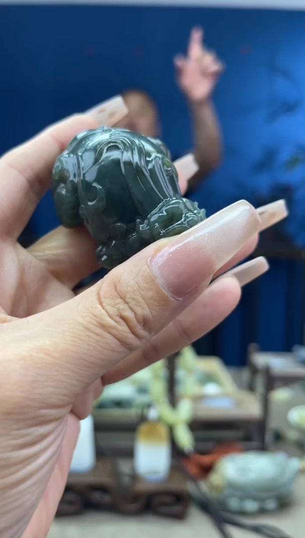 和田玉未镶嵌颈饰1