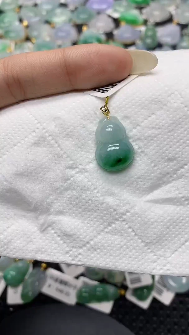 颈饰18K金镶嵌翡翠11111111111