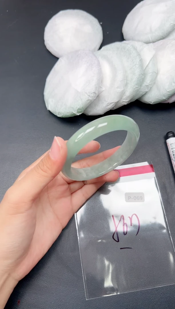 精品手镯，一物一拍P069