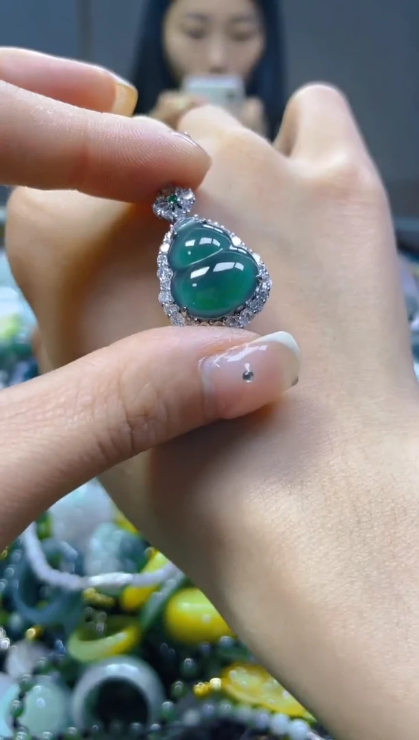 翡翠未镶嵌颈饰/G/翡翠A货一图一物