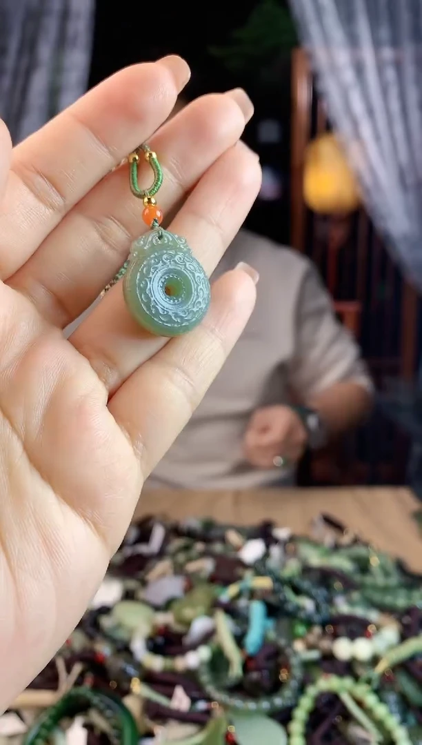 【闪购商品】和田玉挂件未镶嵌多样性发货拍一发一