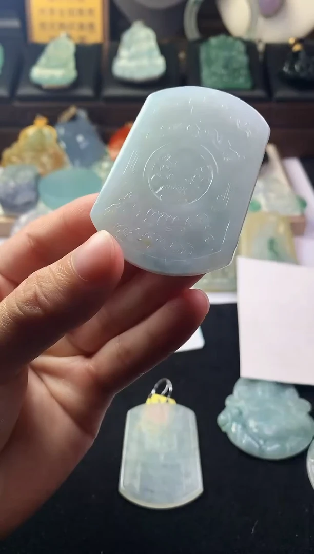 未镶嵌定制翡翠魔*哥毛货不退不换