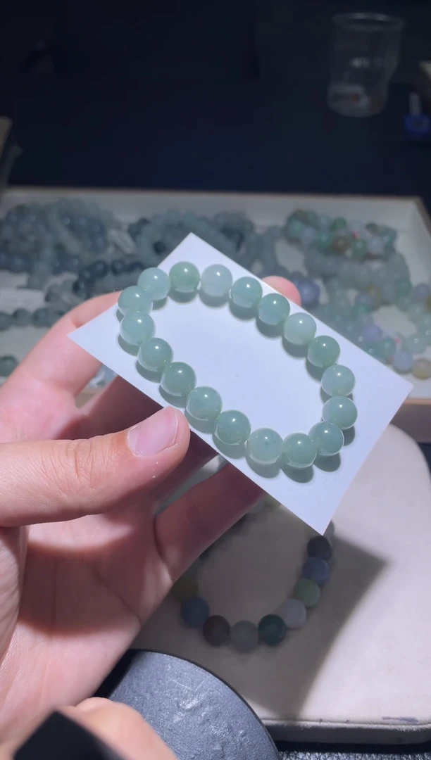 未镶嵌定制翡翠翡翠手串