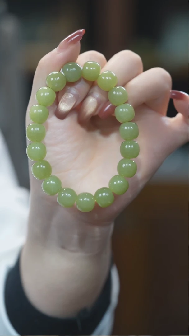 未镶嵌手链和田玉老型珠