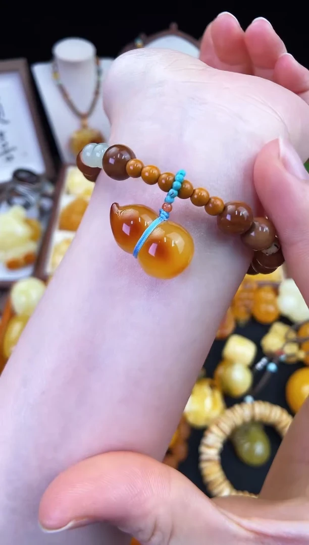 琥珀未镶嵌珠宝奇石柒月