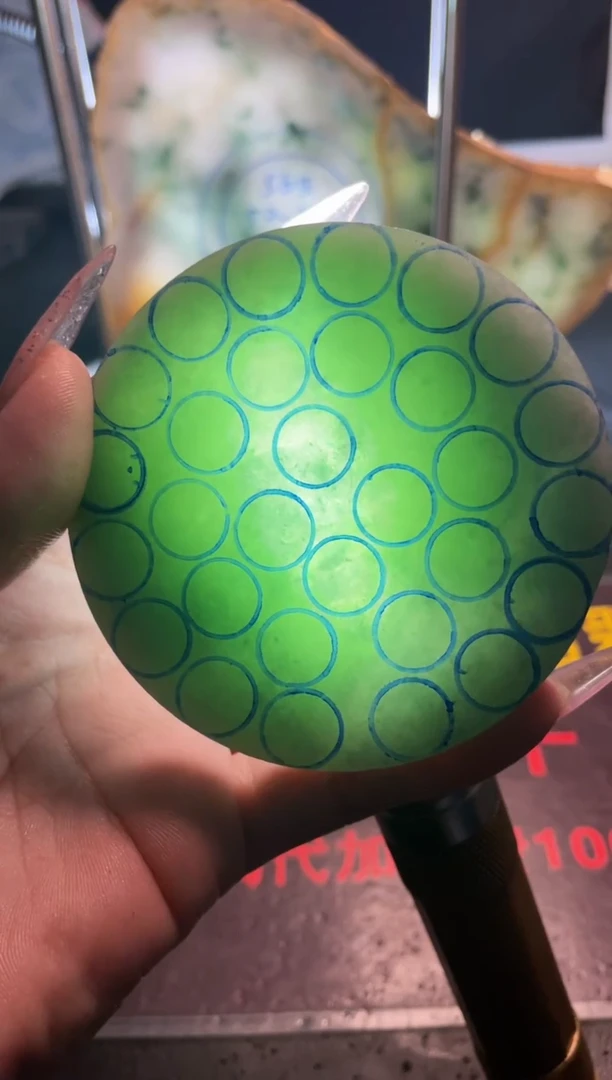 未镶嵌翡翠定制翡翠日****^翡翠