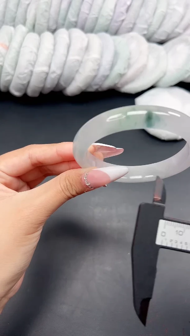 精品手镯，一物一拍H-018