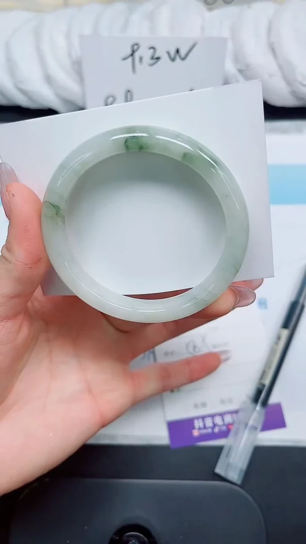 石英质玉手镯未镶嵌258-58.5