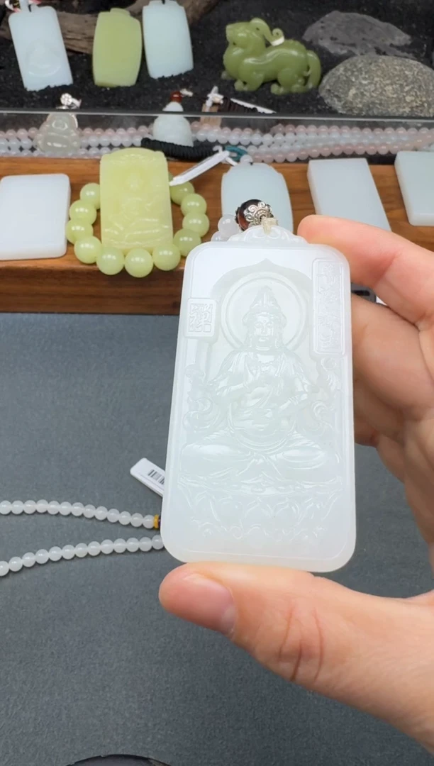 颈饰未镶嵌和田玉2